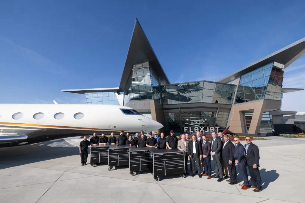 flexjet-purdue-sign-partnership-1